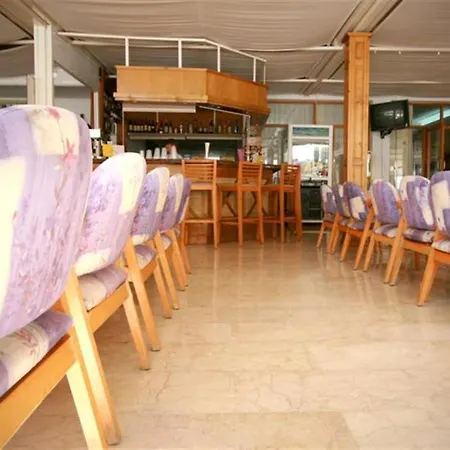 El Apartment