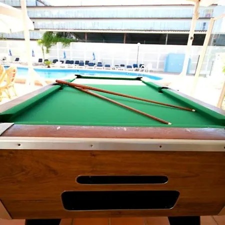 El Apartment