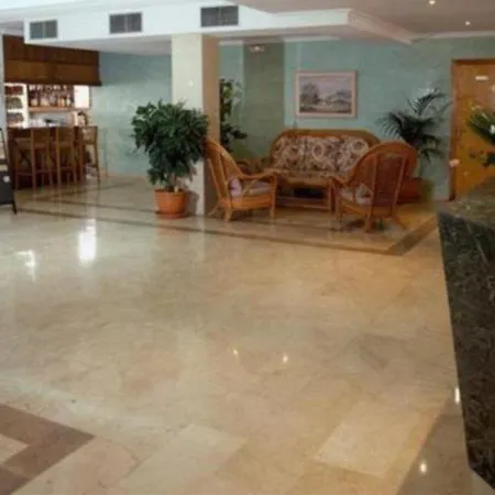 El Apartment