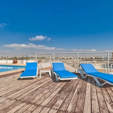 El Apartment