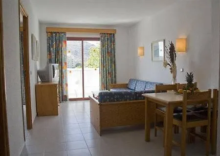 El Apartment